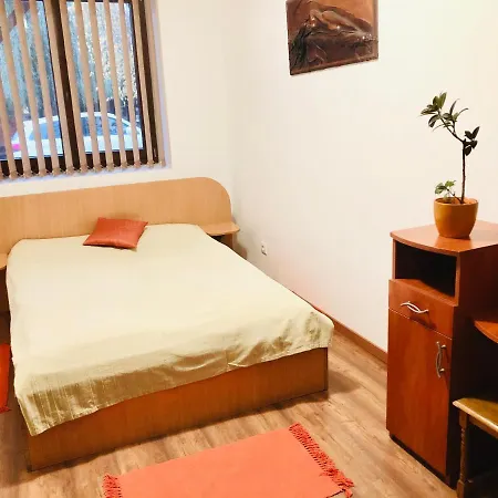 Frater Tanya Bed & Breakfast